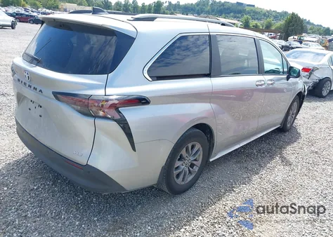 2025 Toyota Sienna Xle z USA, uszkodzony, nr VIN 5TDJRKEC3SS236876